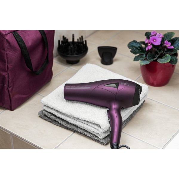 Uscator de par ECG VV 3121 Professional cu ionizare, 2100 W, 2 viteze, 3 setari de temperatura