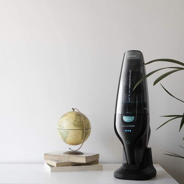 Aspirator de mana 2 in 1 Cecotec Conga Immortal ExtremeSuction, Volum 0,5 l, Tehnologie ExtremeSuction si Wet & Dry, Sistem ciclonic, Autonomie 25 de minute, Negru (05440)