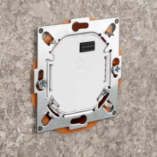 Termostat de cameră smart ENGO E55 WiFi, Tuya, încastrabil, 230v - alb (ENGE55-W)