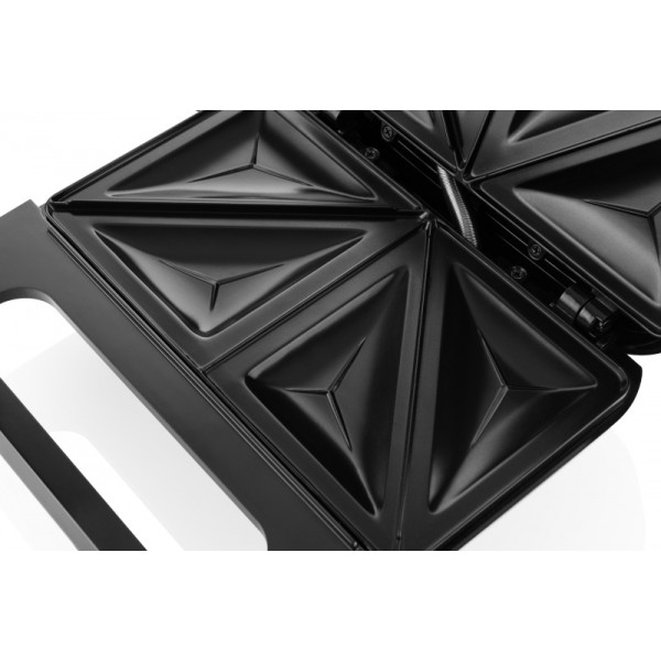 Sandwich maker ETA Krusto 4163 90000, 750W, 4 sandwich-uri triunghiulare, placi nonaderente, otel inoxidabil