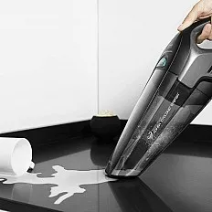 Aspirator de mana 2 in 1 Cecotec Conga Immortal ExtremeSuction, Volum 0,5 l, Tehnologie ExtremeSuction si Wet & Dry, Sistem ciclonic, Autonomie 25 de minute, Negru (05440)