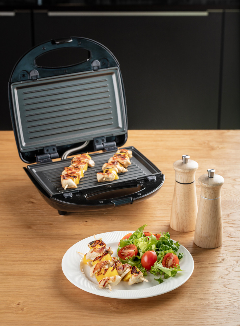 Sandwich-maker 4 in 1 Gallet Torcy CRO 616, 700W, 4 tipuri de placi detasabile