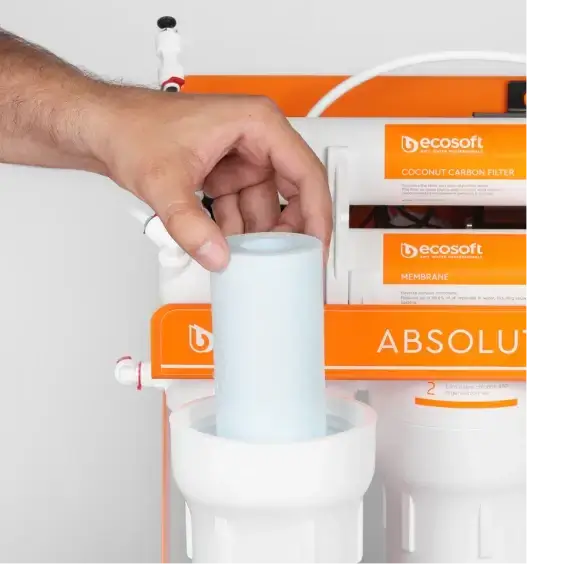 Sistem osmoza inversa cu pompa booster Ecosoft Absolute PRO, 6 stadii de filtrare, 75 GPD, remineralizare, cadru metalic, bazin de stocare inclus
