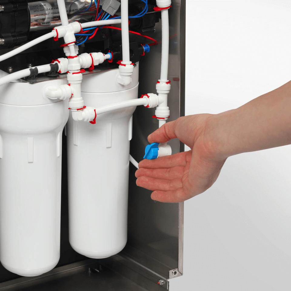 Sistem osmoza inversa profesionala Ecosoft ROBUST 4000, debit 180 litri/ora, 2 membrane de 500 GPD, pompa booster inclusa