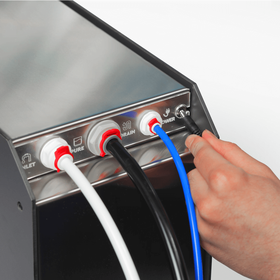 Sistem osmoza inversa profesionala Ecosoft ROBUST 4000, debit 180 litri/ora, 2 membrane de 500 GPD, pompa booster inclusa