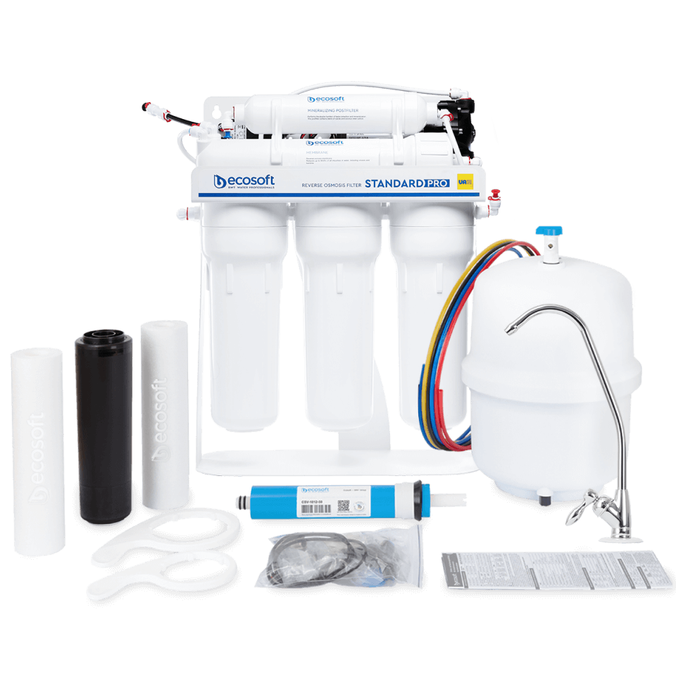 Sistem de osmoză inversă Ecosoft Standard PRO, 5 stadii cu remineralizare, membrană 50 GPD, pompă booster inclusă și bazin de stocare 12 litri BPA Free