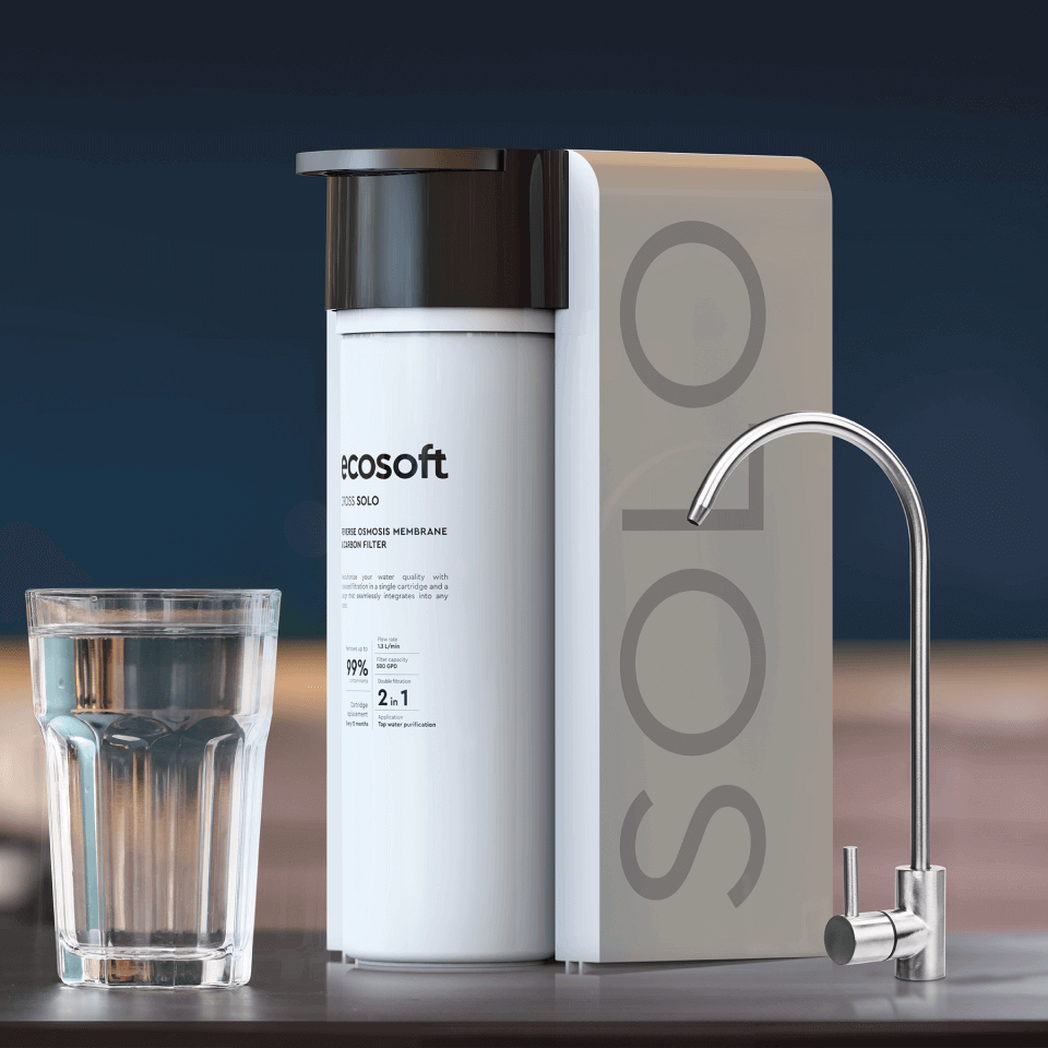 Sistem de osmoză inversă cu debit direct Ecosoft CROSS Solo, membrană 500 GPD, pompă booster inclusă, fără bazin, debit 1.3 litri/min, ultracompact