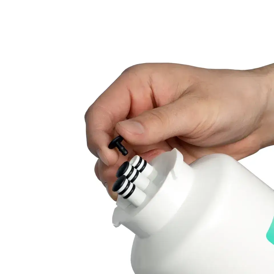 Sistem de filtrare cu osmoză inversă debit direct Ecosoft Cross60, membrană 400 GPD, filtrare 4 stadii, baterie cu indicator schimb consumabile, pompă booster inclusă, fără bazin