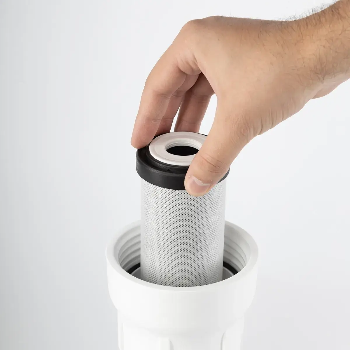 Sistem de filtrare cu osmoza inversa Ecosoft Balance, 6 stadii, membrana 75 GPD, remineralizare cu calciu si magneziu, fara pompa, bazin de stocare inclus
