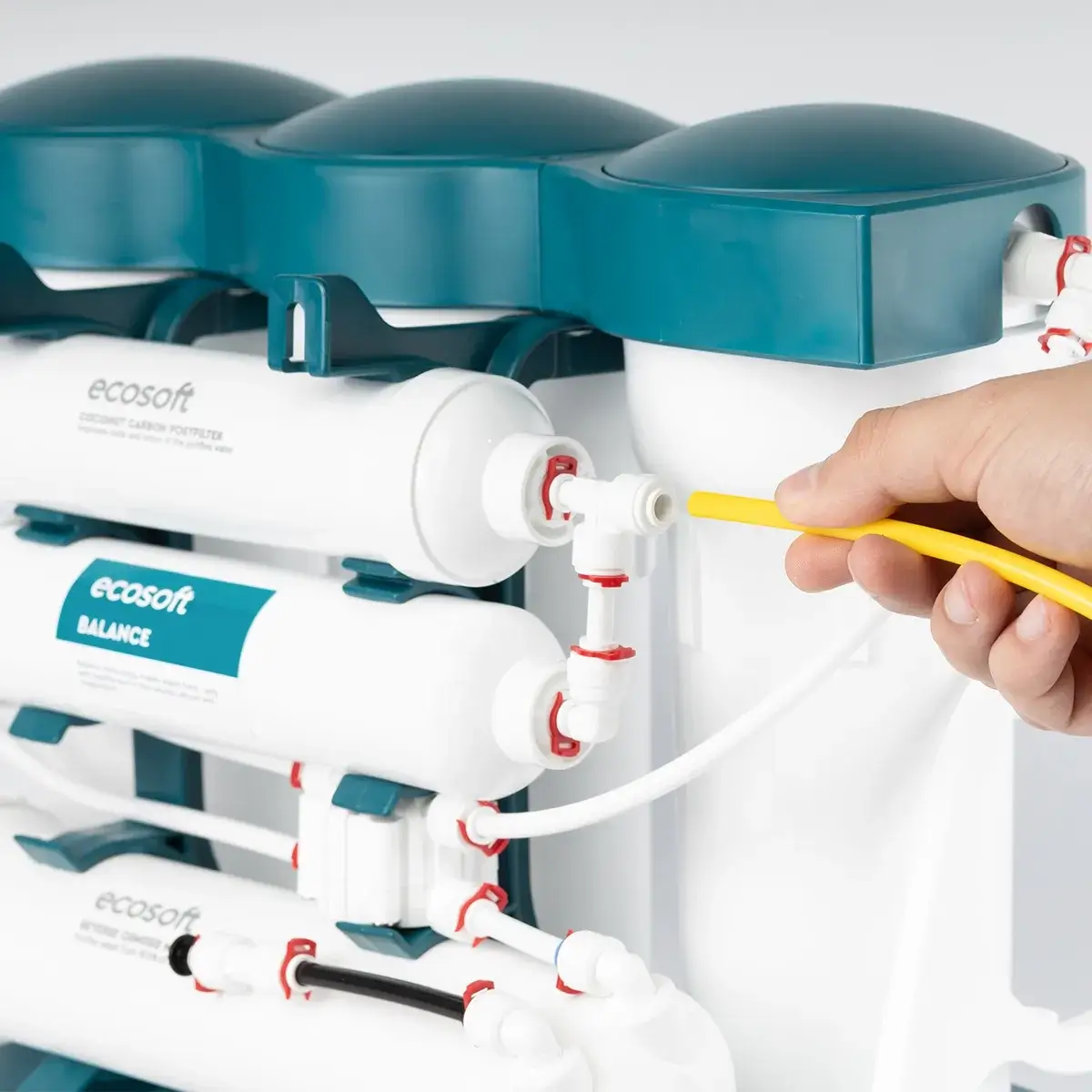 Sistem de filtrare cu osmoza inversa Ecosoft Balance, 6 stadii, membrana 75 GPD, remineralizare cu calciu si magneziu, fara pompa, bazin de stocare inclus