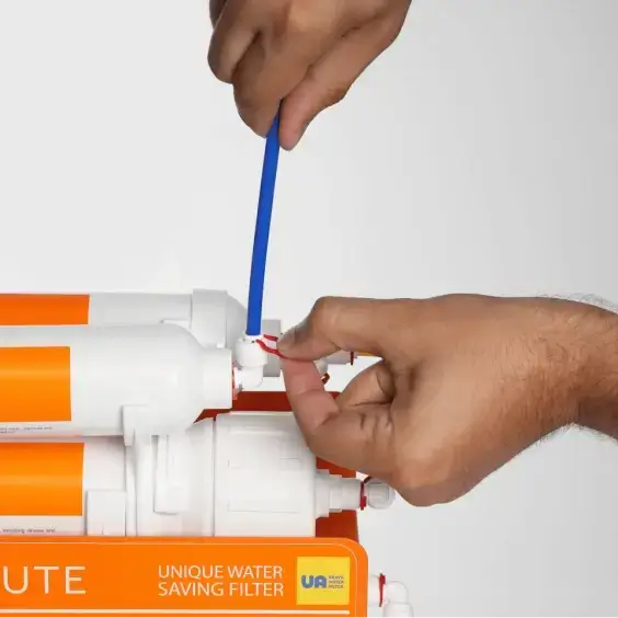 Sistem osmoza inversa Ecosoft Absolute, 75 GPD, membrana 0.0001 microni, cu remineralizare si bazin stocare 12 litri, fara pompa, 6 stadii filtrare