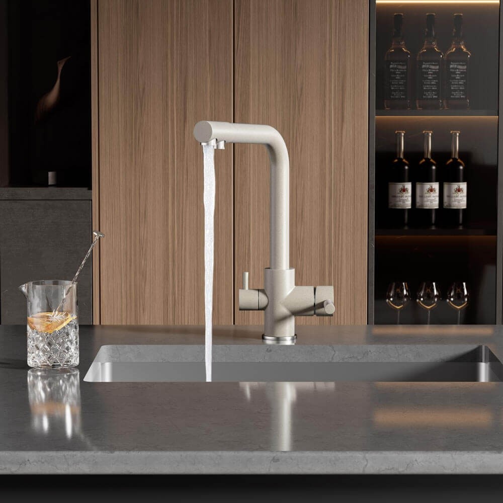 Baterie bucatarie cu 3 cai Premier Tall Granit, pipa pivotanta 360°, finisaj bej granit mat, cartus ceramic, alimentare apa rece, calda si filtrata