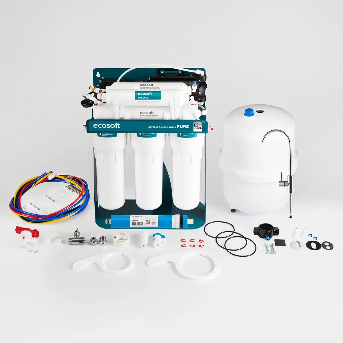 Sistem de osmoză inversă cu pompă booster Ecosoft Balance PRO, 6 stadii de filtrare, membrană 75 GPD, remineralizare cu calciu și magneziu, cadru metalic